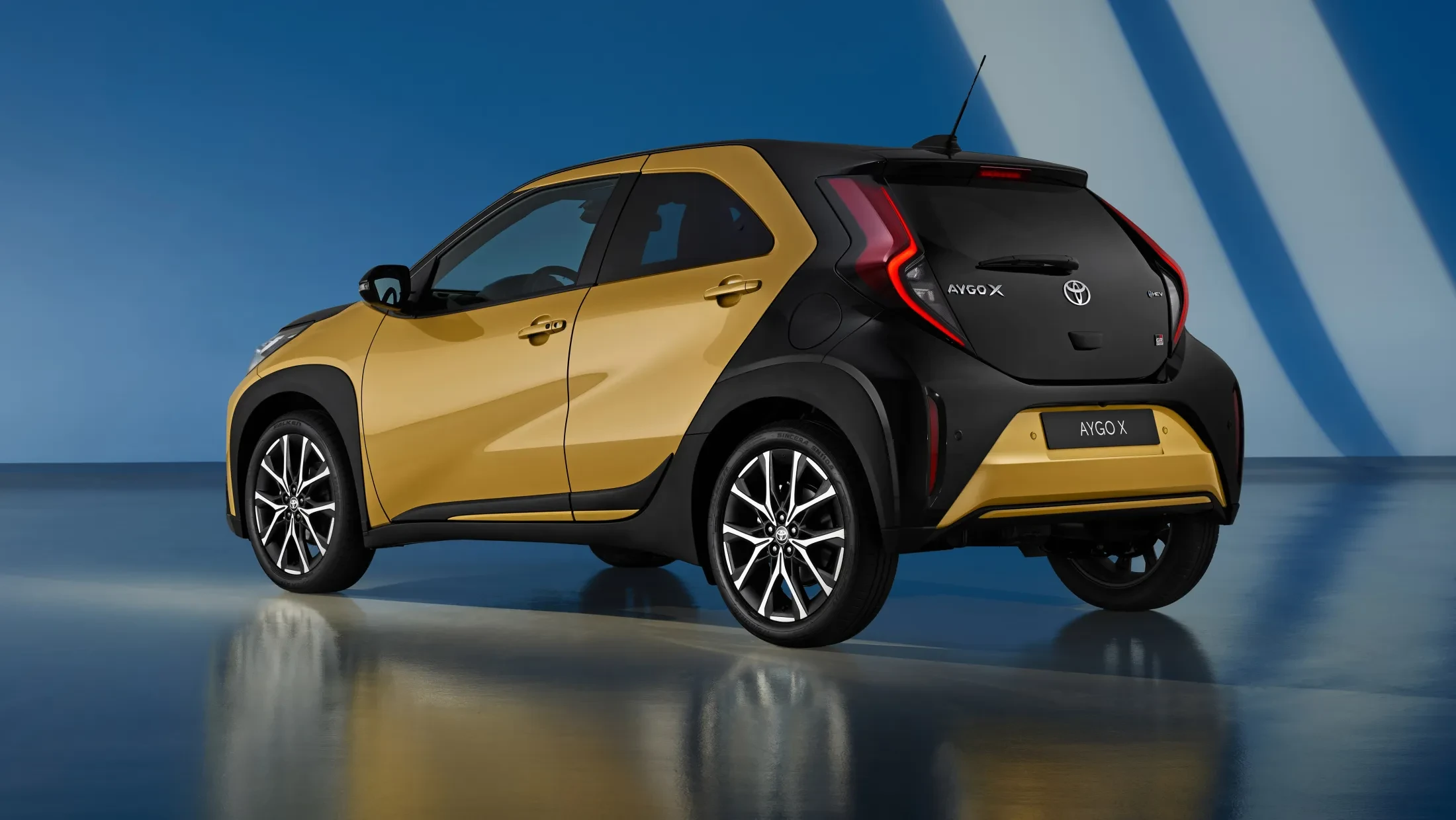 De nieuwe Toyota Aygo X GR SPORT achterkant